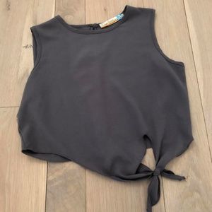 Cropped tie-knot shirt